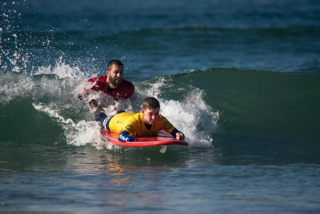 Adaptive_Surf_Clinic_Sean_Evans-14-1024x683